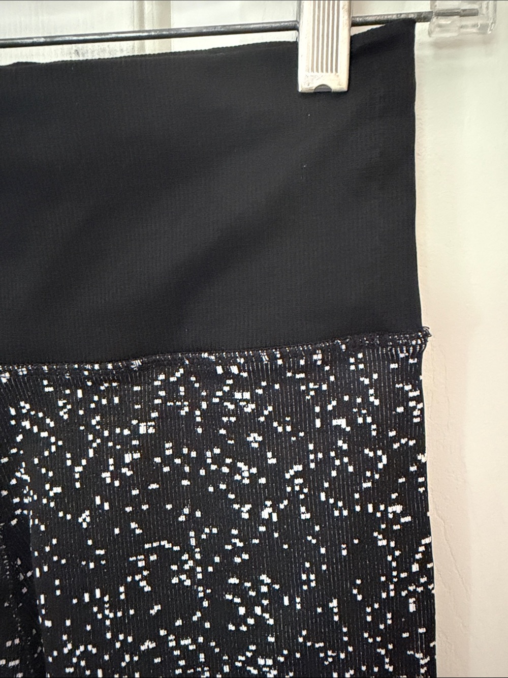 NWOT Athleta Black and White Ombre Active Leggings - Picture 5 of 5